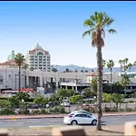 Luxe At Nine Palms Near Canal Walk