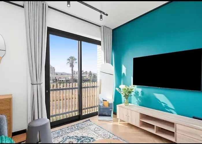 Luxe At Nine Palms Near Canal Walk