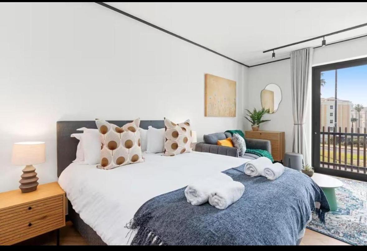 Luxe At Nine Palms Near Canal Walk Apartment Cape Town