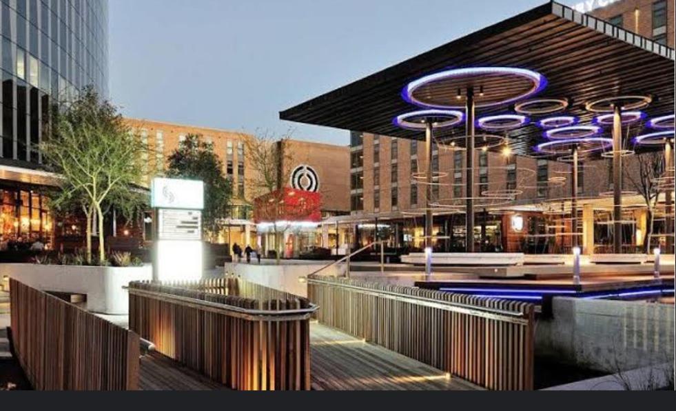 Apartment Luxe At Nine Palms Near Canal Walk