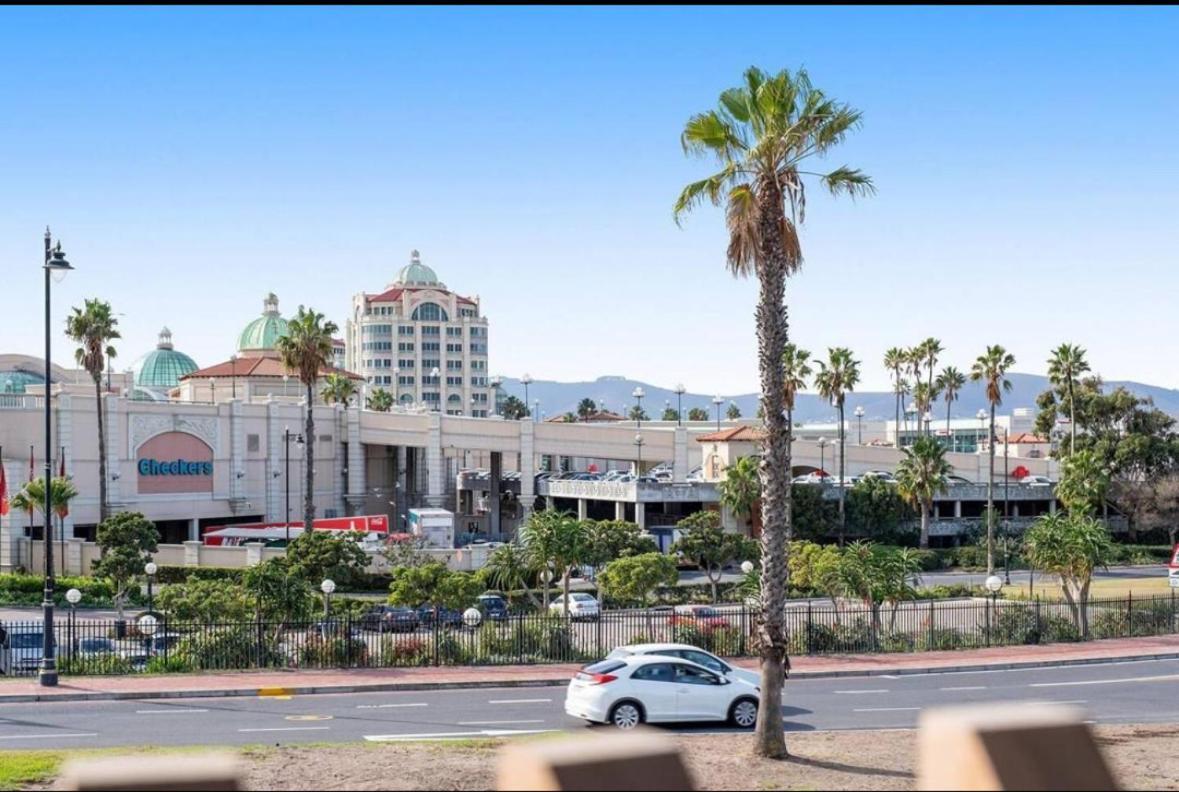 Luxe At Nine Palms Near Canal Walk